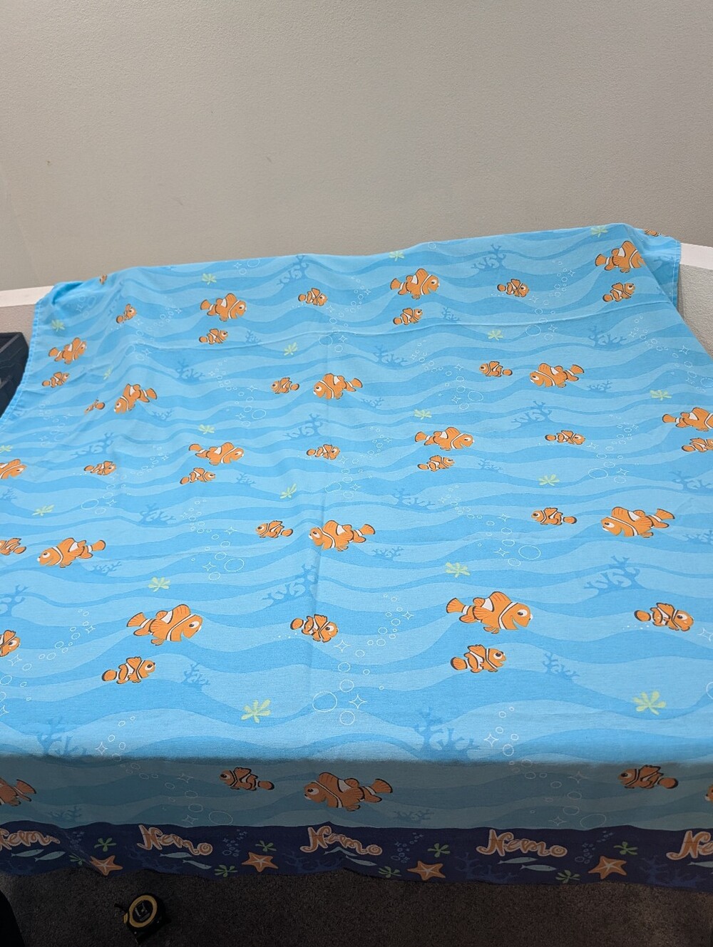 Disney/Pixar "Finding Nemo" Blue Twin Flat Bed Sheet